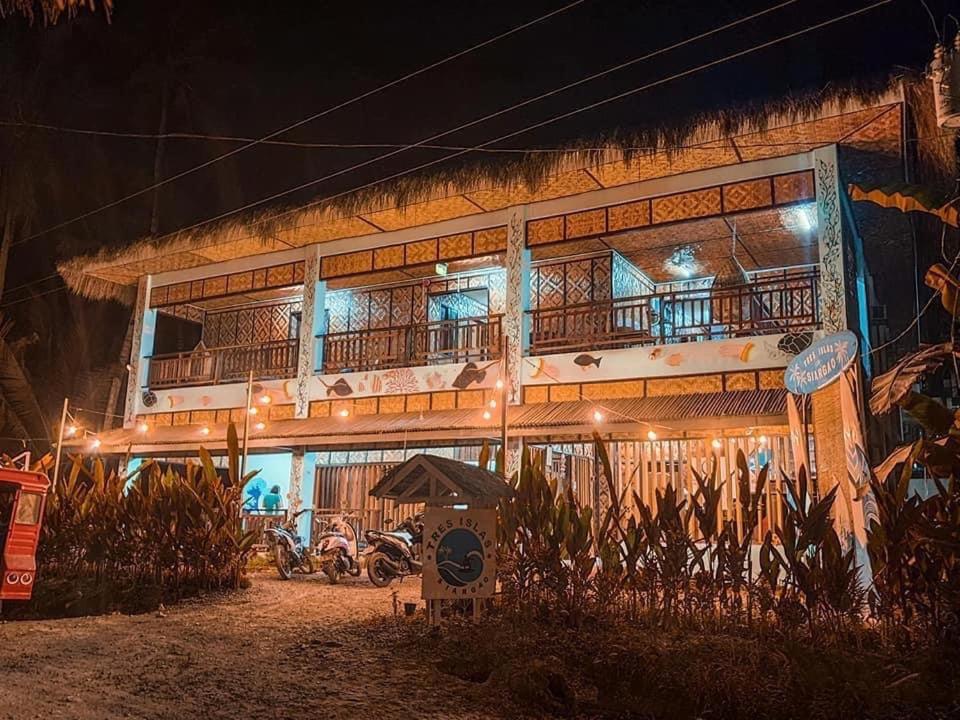 Tres Islas Hostel General Luna  Zewnętrze zdjęcie